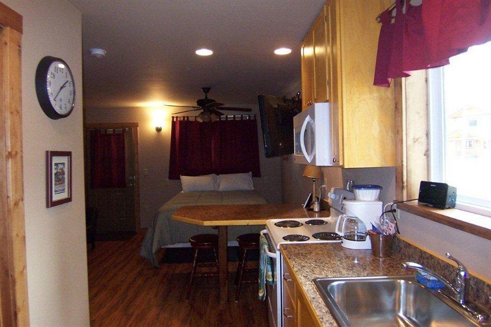 Historic Tamarack Lodge Hungry Horse Экстерьер фото