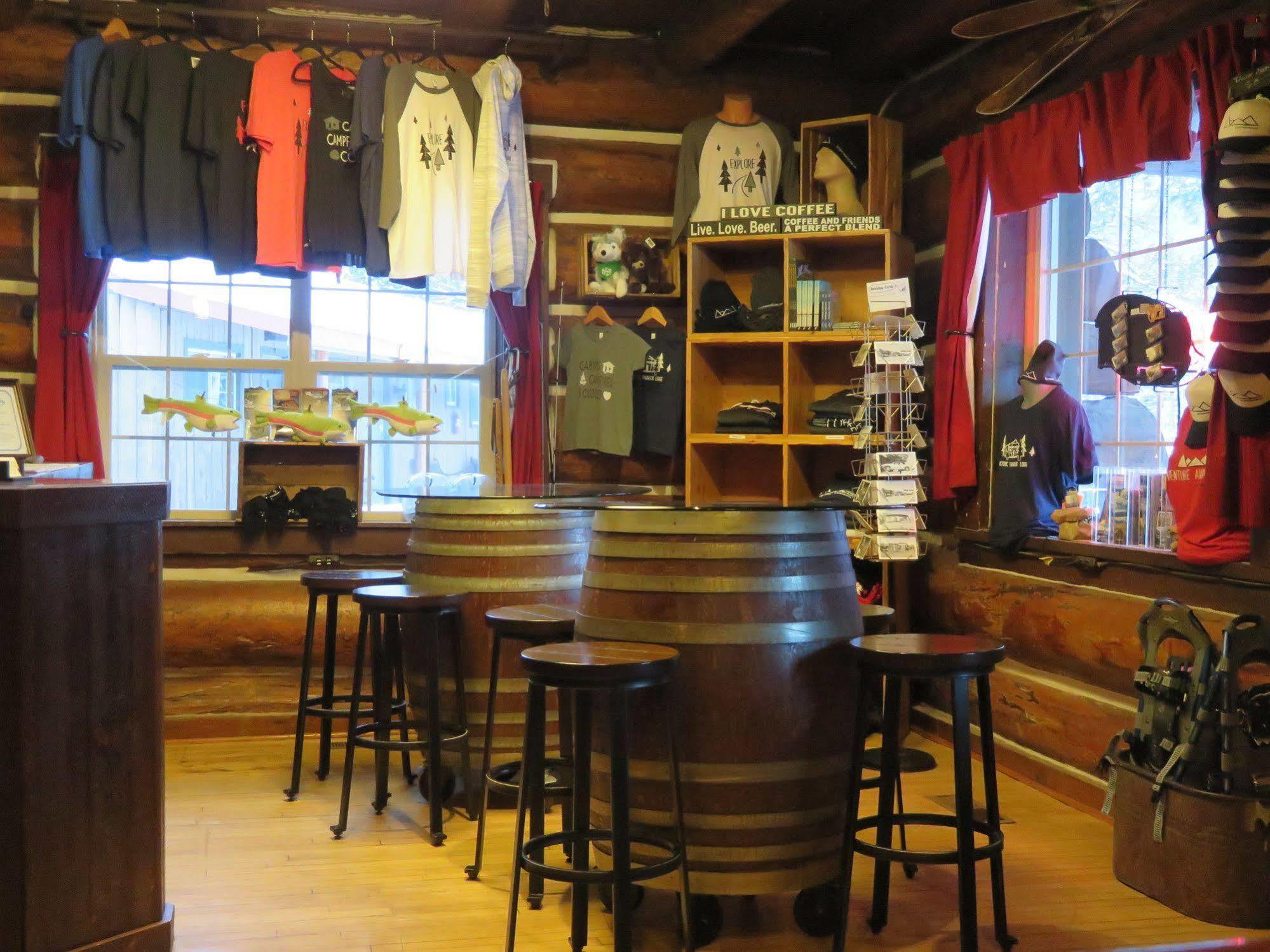 Historic Tamarack Lodge Hungry Horse Экстерьер фото