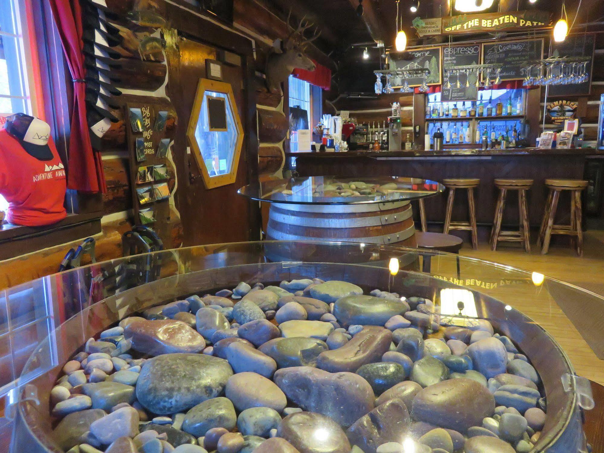 Historic Tamarack Lodge Hungry Horse Экстерьер фото